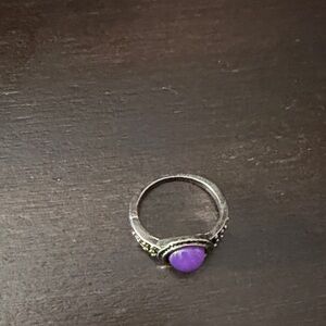 Hot Topic Vintage-Style Purple Ring